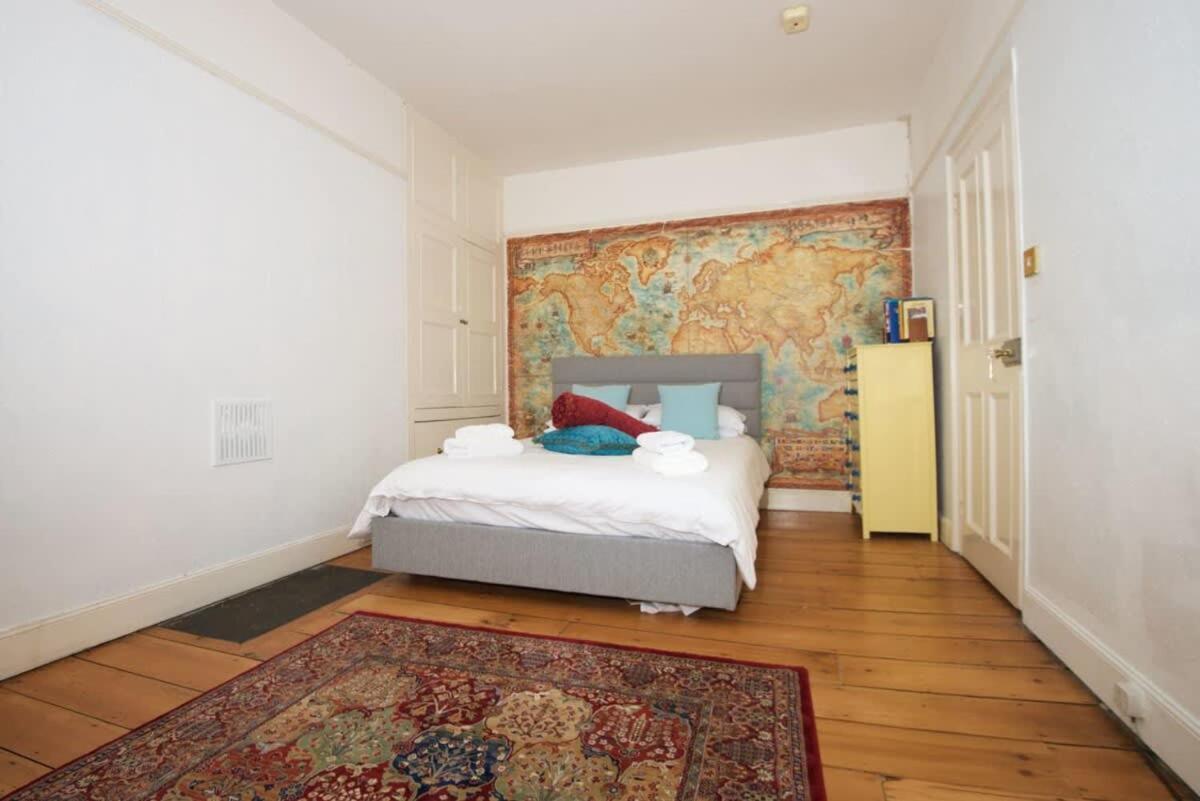 Spacious Town House With Swimming Pool Plymouth Ngoại thất bức ảnh