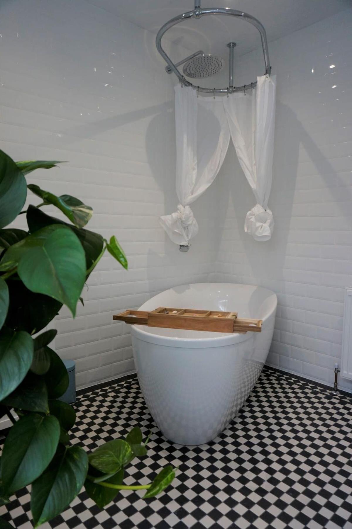 Spacious Town House With Swimming Pool Plymouth Ngoại thất bức ảnh